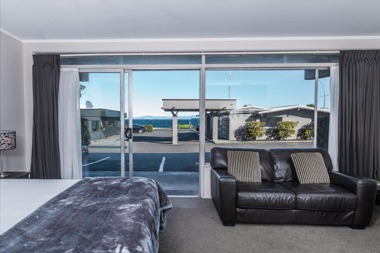 Twin Peaks Lakeside Inn Lago Lago Taupo Exterior foto