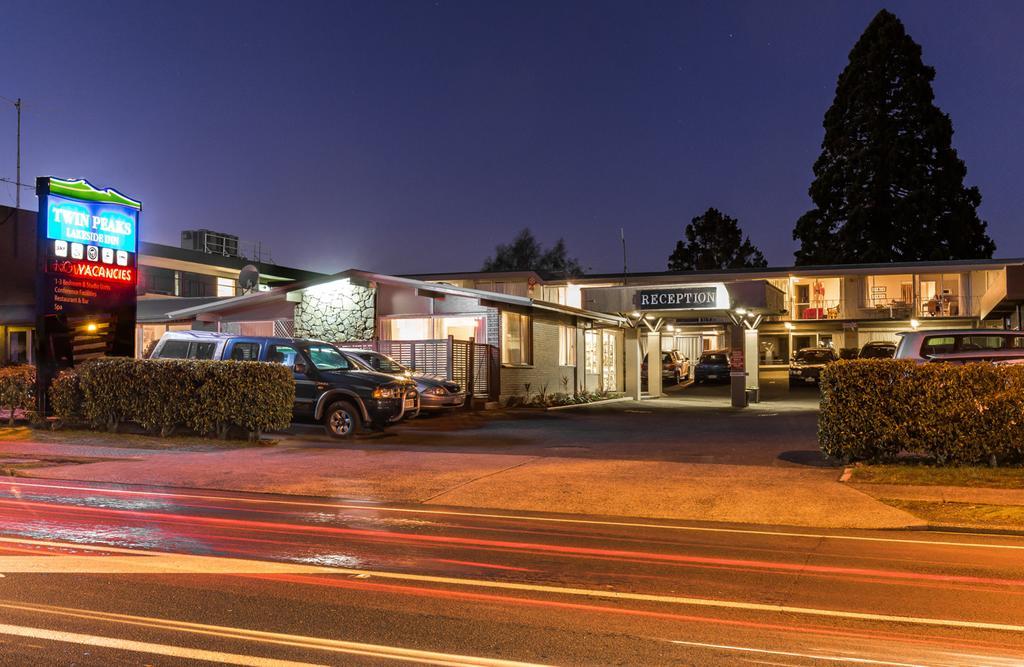 Twin Peaks Lakeside Inn Lago Lago Taupo Exterior foto