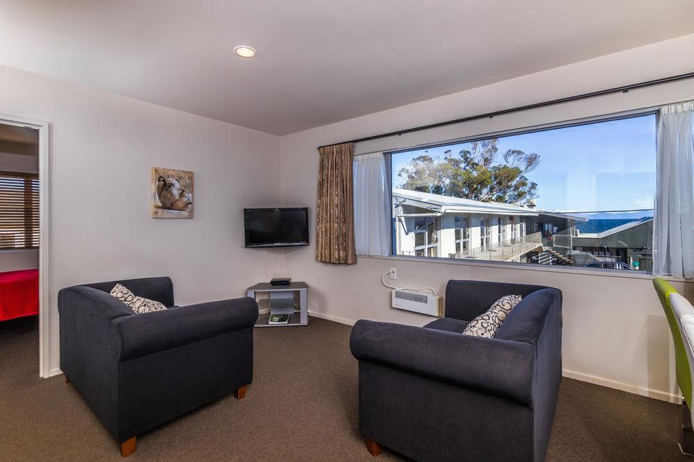 Twin Peaks Lakeside Inn Lago Lago Taupo Exterior foto